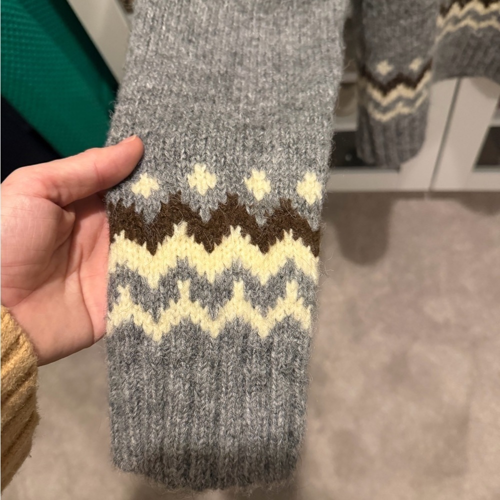 Astr Gray and Cream Feyre Fair Isle Sweater - Picture 5 of 7